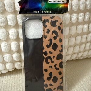 Half Leopard Print half Black Mobile Case for iPhone 13 Pro Max